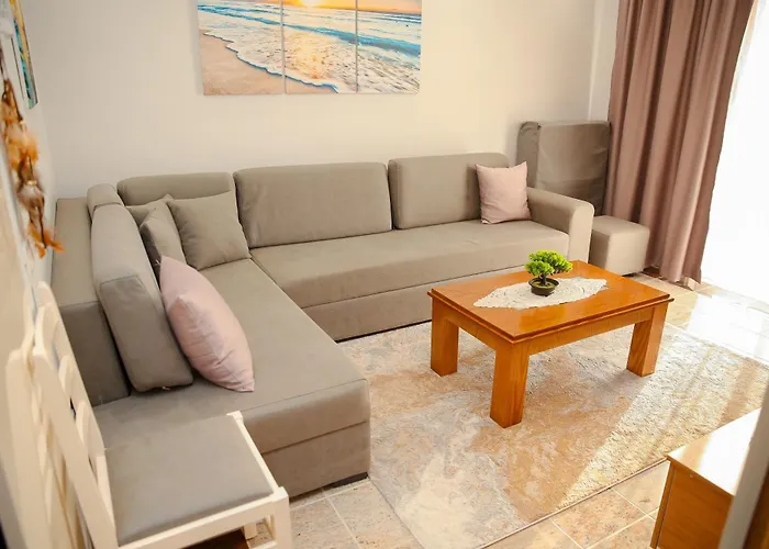Fishta Apartments Q5 33